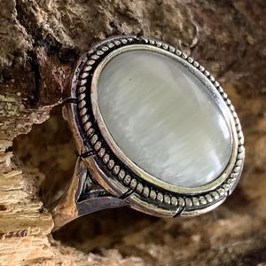 Genuine chrysoberyl white cats eye Ring 925 Silver